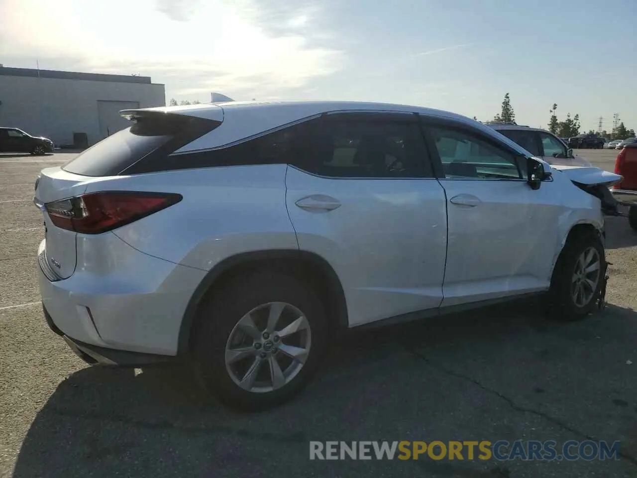 3 fotografías del automóvil dañado 2T2ZZMCA3KC135664 LEXUS RX350 2019