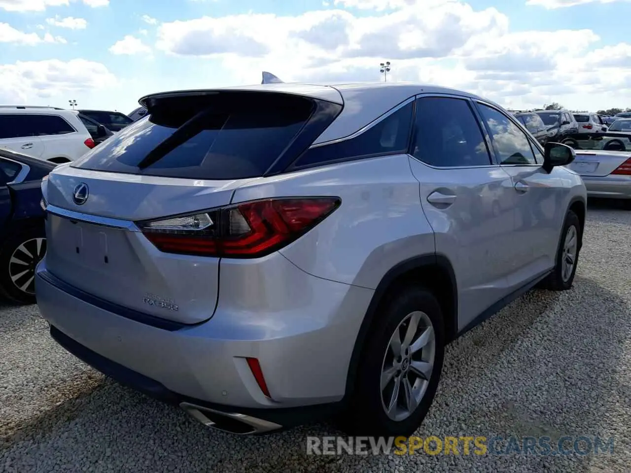 4 fotografías del automóvil dañado 2T2ZZMCA3KC147216 LEXUS RX350 2019