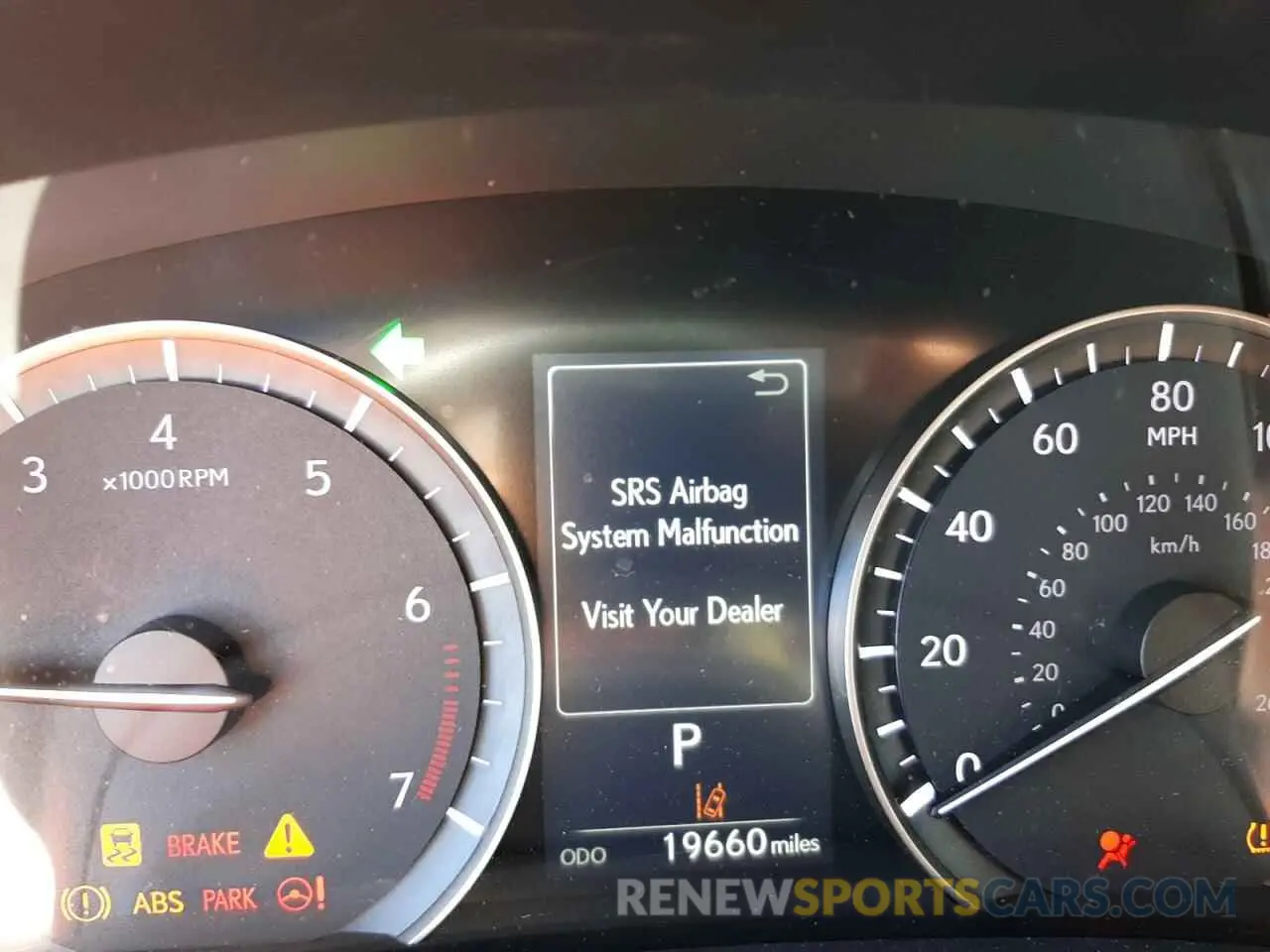 8 fotografías del automóvil dañado 2T2ZZMCA3KC147216 LEXUS RX350 2019