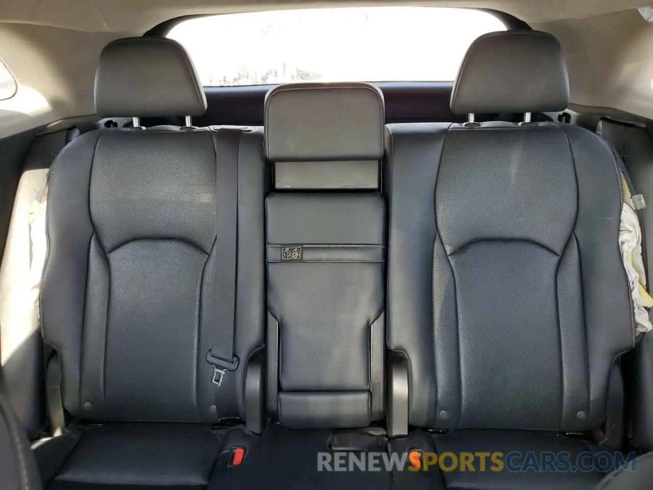 10 fotografías del automóvil dañado 2T2ZZMCA4KC144342 LEXUS RX350 2019