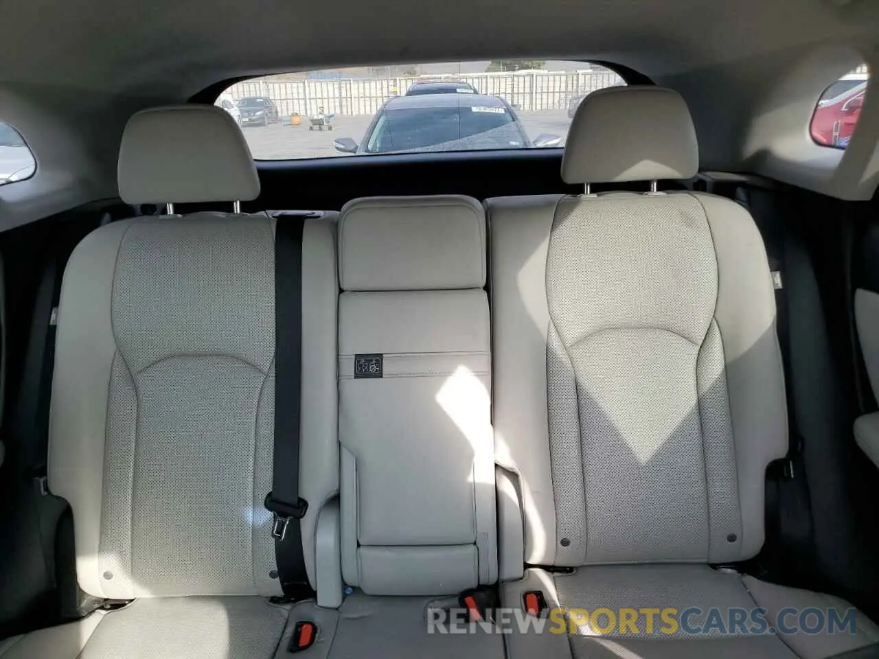 10 fotografías del automóvil dañado 2T2ZZMCA5KC127128 LEXUS RX350 2019