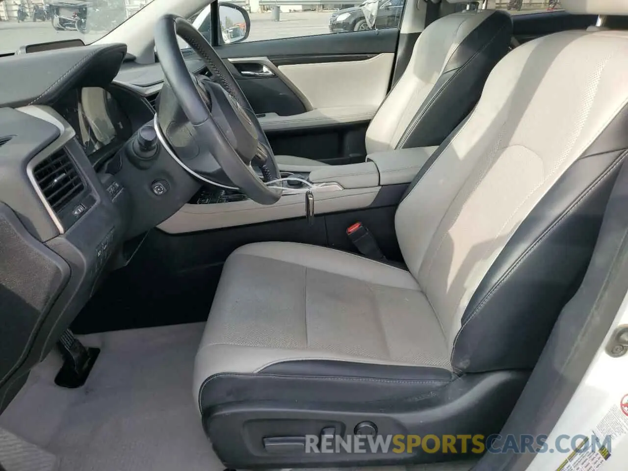 7 fotografías del automóvil dañado 2T2ZZMCA5KC127128 LEXUS RX350 2019