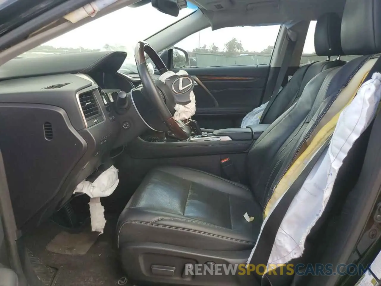 7 fotografías del automóvil dañado 2T2ZZMCA6KC126120 LEXUS RX350 2019