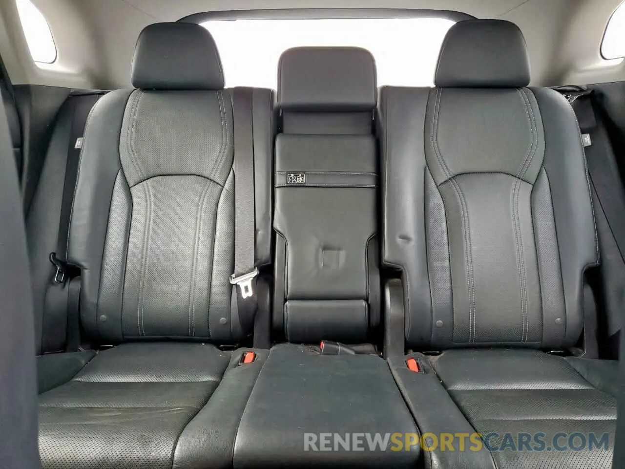 10 fotografías del automóvil dañado 2T2ZZMCA6KC136484 LEXUS RX350 2019