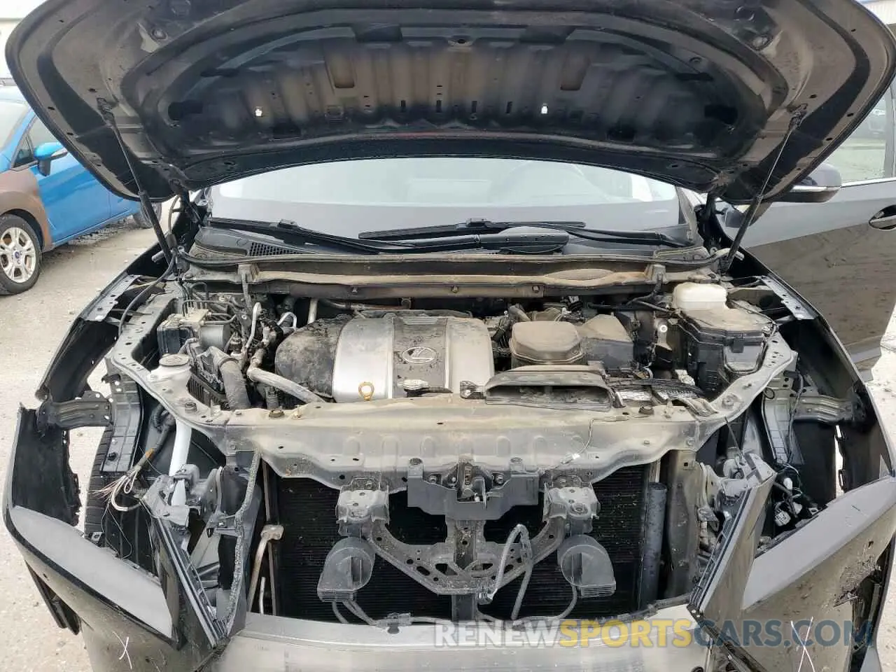 12 fotografías del automóvil dañado 2T2ZZMCA6KC136484 LEXUS RX350 2019