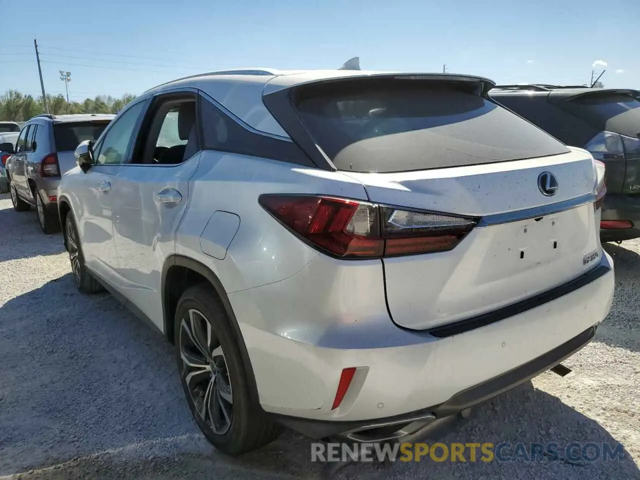 3 fotografías del automóvil dañado 2T2ZZMCA7KC118236 LEXUS RX350 2019