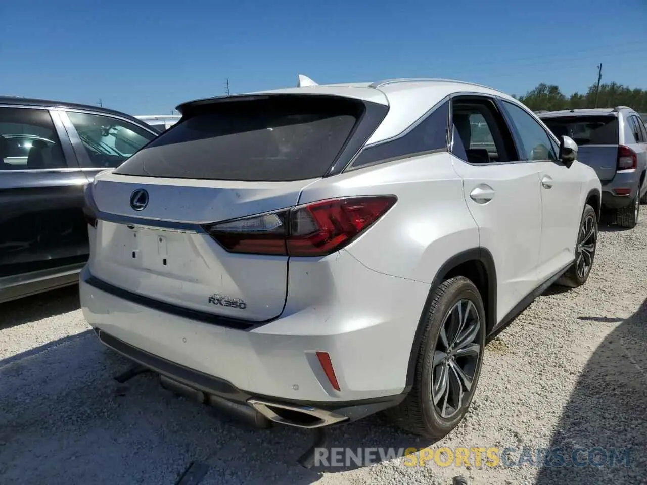 4 fotografías del automóvil dañado 2T2ZZMCA7KC118236 LEXUS RX350 2019