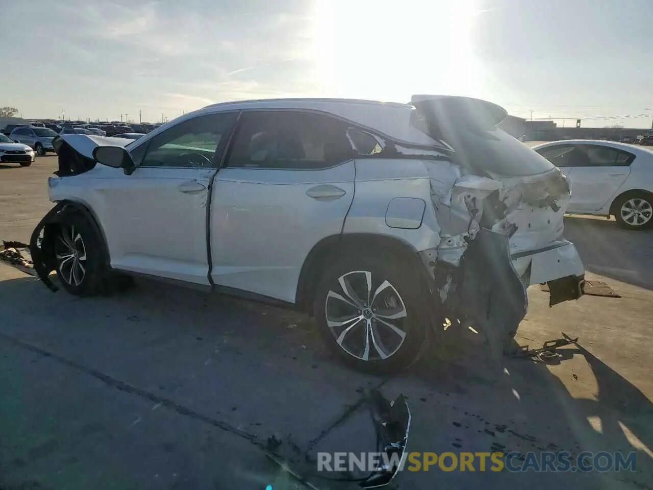 2 fotografías del automóvil dañado 2T2ZZMCA7KC121122 LEXUS RX350 2019