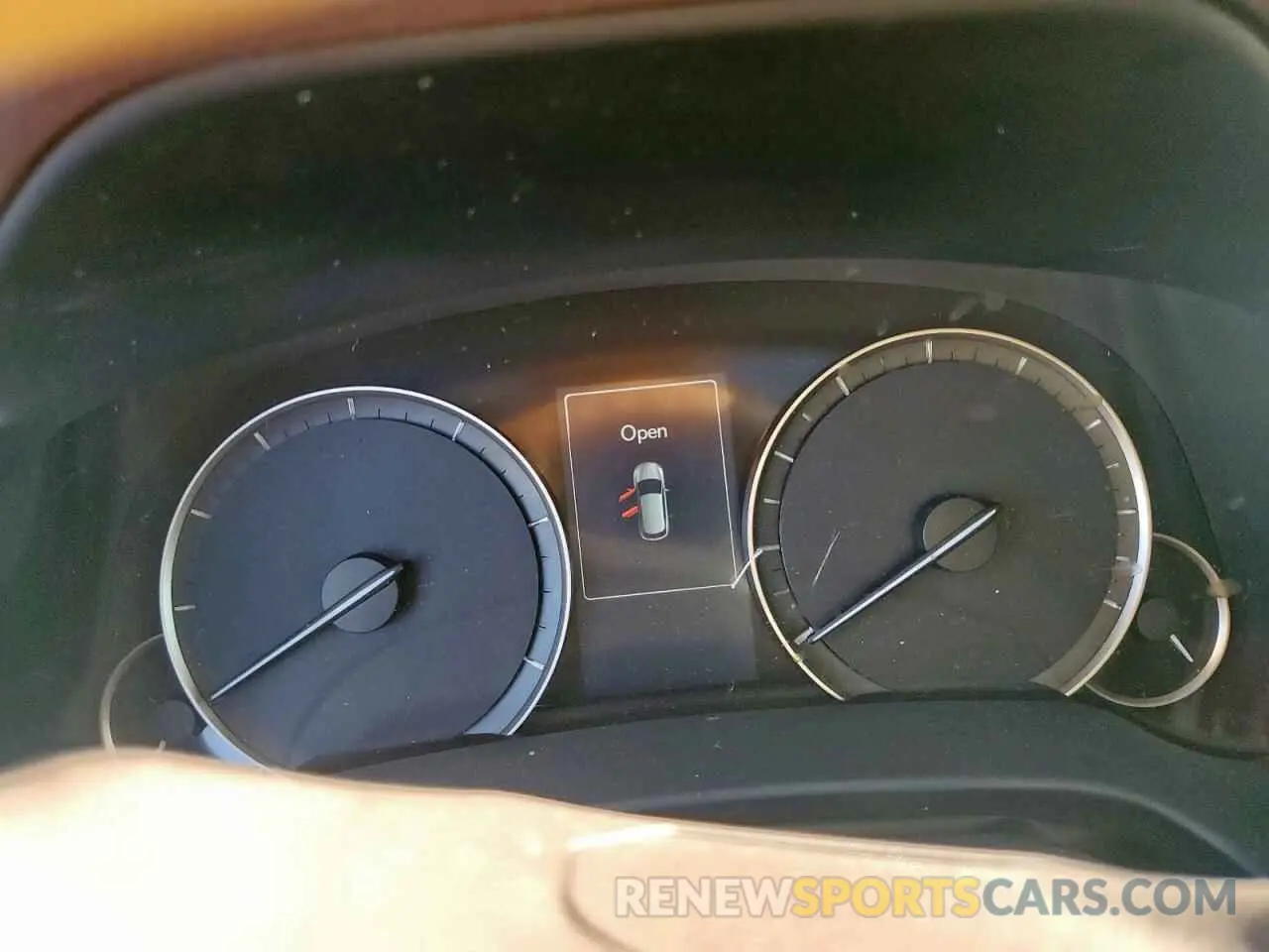 9 fotografías del automóvil dañado 2T2ZZMCA7KC121122 LEXUS RX350 2019