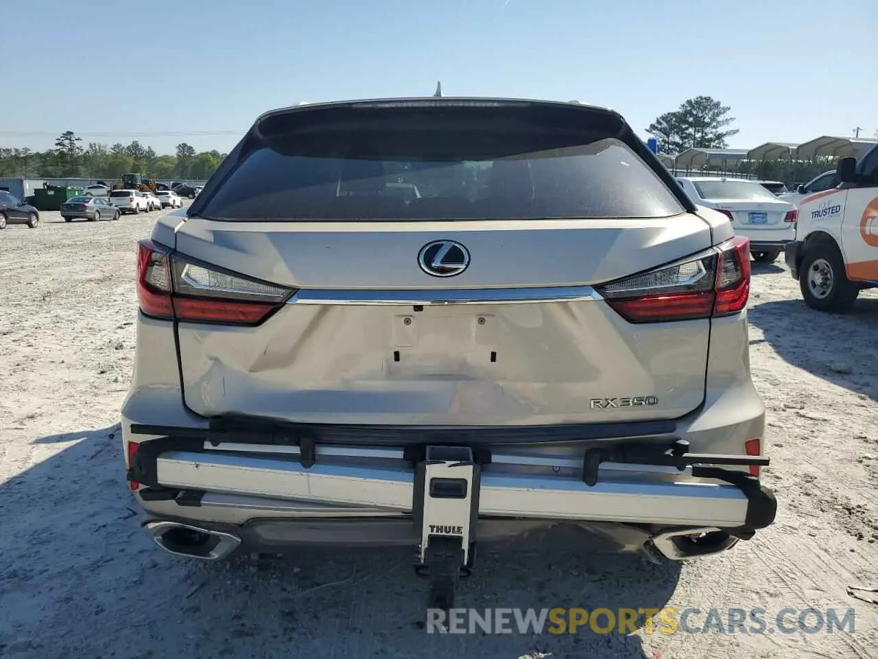 6 fotografías del automóvil dañado 2T2ZZMCA7KC124750 LEXUS RX350 2019