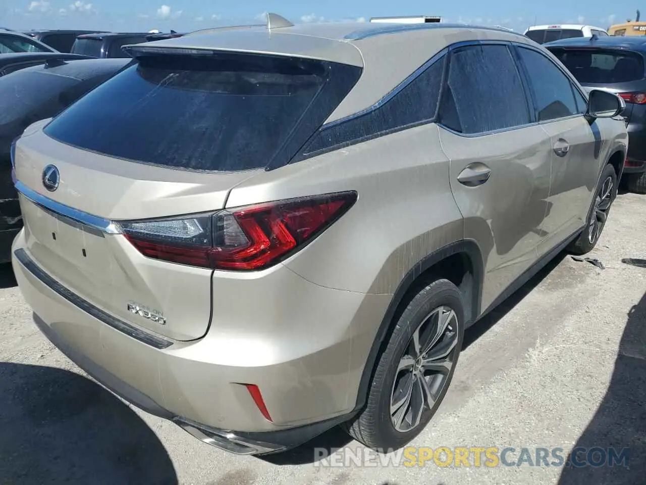 4 fotografías del automóvil dañado 2T2ZZMCA7KC145890 LEXUS RX350 2019