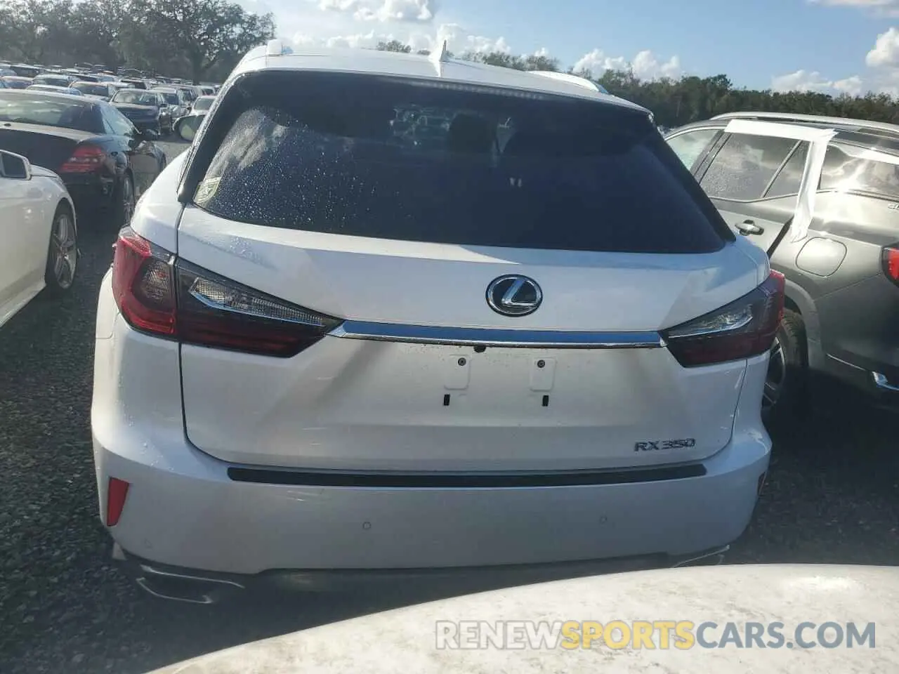 6 fotografías del automóvil dañado 2T2ZZMCA8KC141346 LEXUS RX350 2019