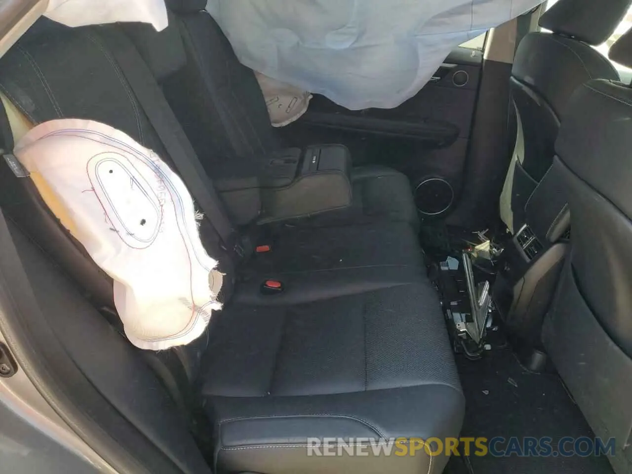 10 fotografías del automóvil dañado 2T2ZZMCA9KC121753 LEXUS RX350 2019