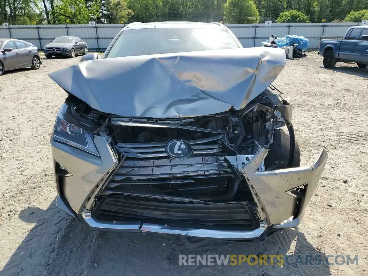 5 fotografías del automóvil dañado 2T2ZZMCA9KC121753 LEXUS RX350 2019