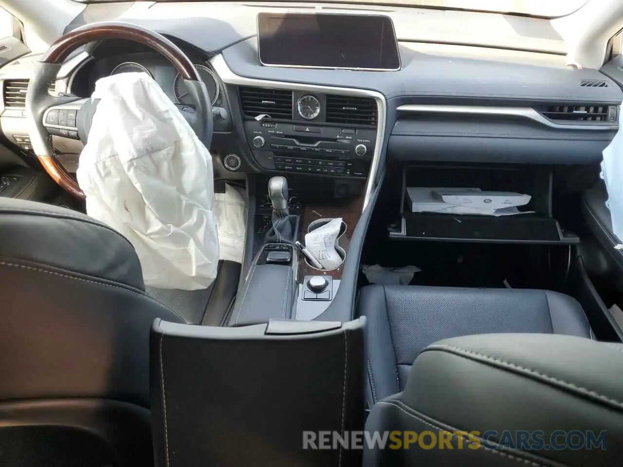 8 fotografías del automóvil dañado 2T2ZZMCA9KC121753 LEXUS RX350 2019