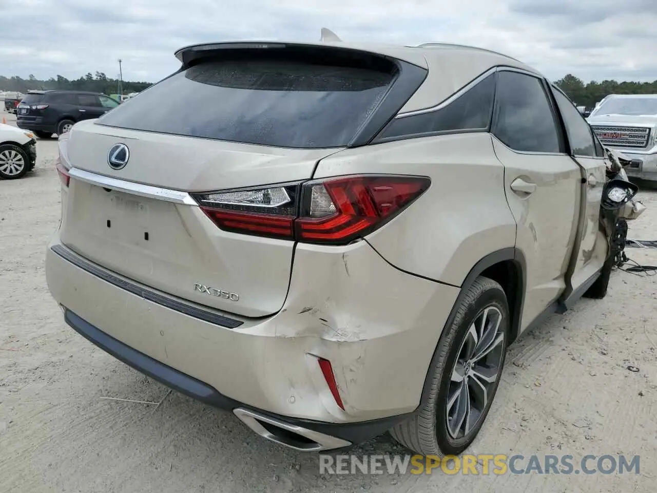 4 fotografías del automóvil dañado 2T2ZZMCAXKC145897 LEXUS RX350 2019