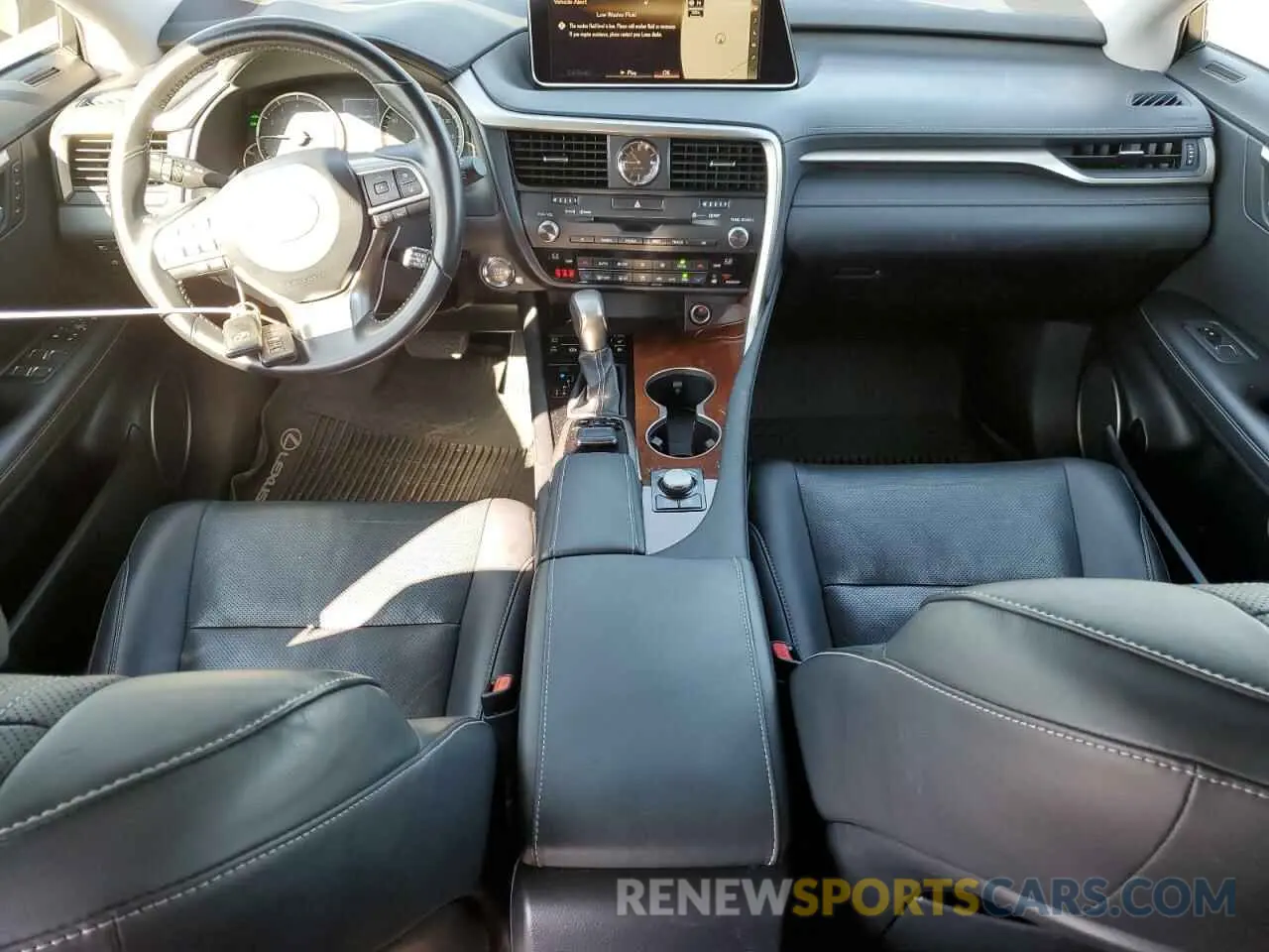 8 fotografías del automóvil dañado JTJBZMCA9K2042228 LEXUS RX350 2019