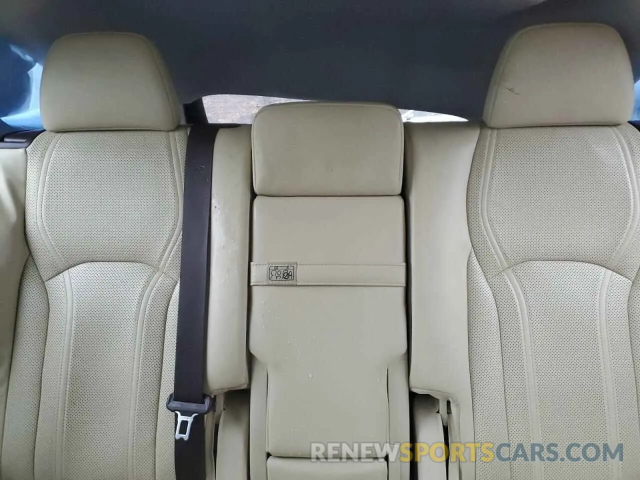 10 fotografías del automóvil dañado JTJDZKCAXK2016735 LEXUS RX350 2019