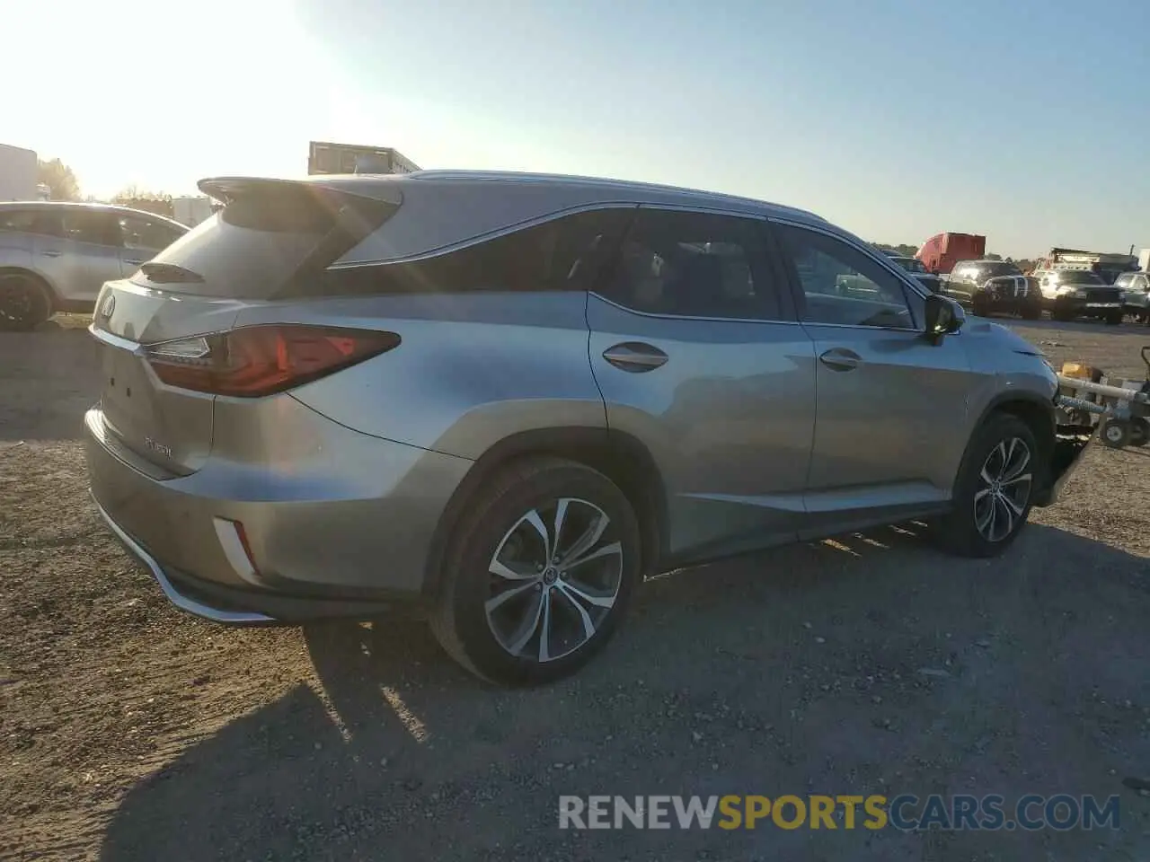 3 fotografías del automóvil dañado JTJGZKCA3K2011549 LEXUS RX350 2019