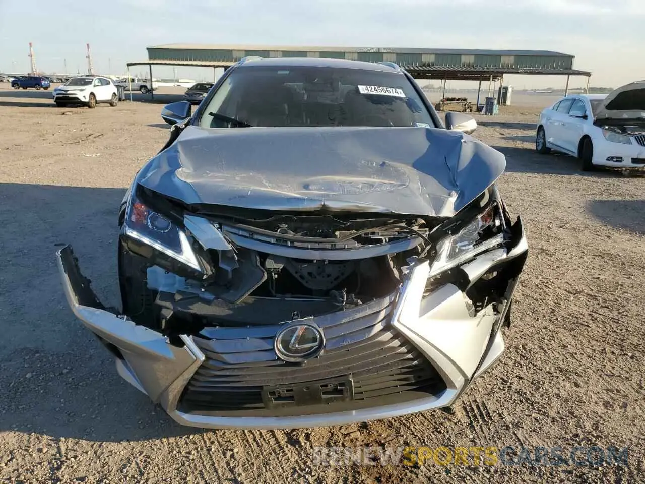 5 fotografías del automóvil dañado JTJGZKCA3K2011549 LEXUS RX350 2019