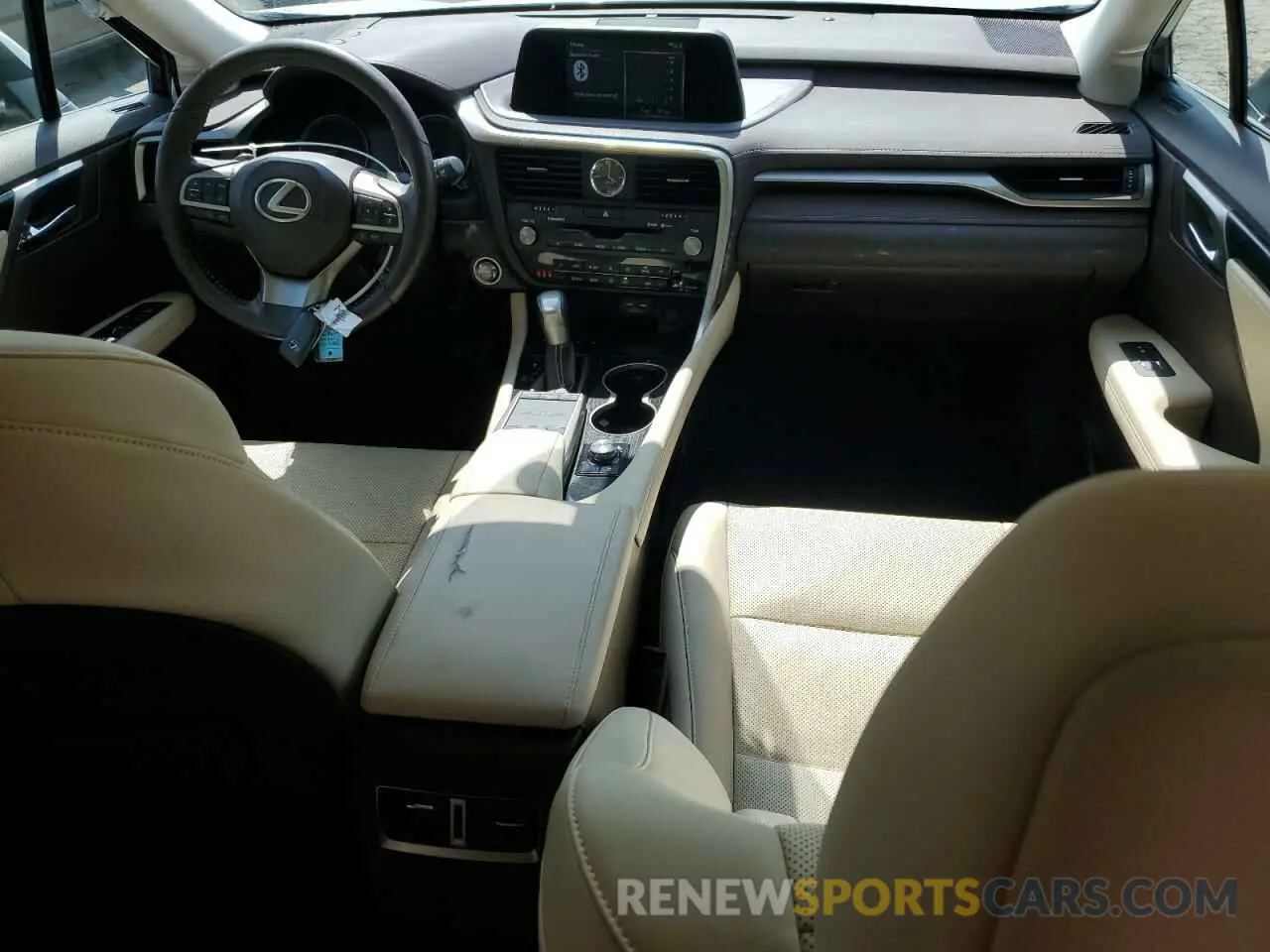 8 fotografías del automóvil dañado 2T2AZMAA9LC179332 LEXUS RX350 2020