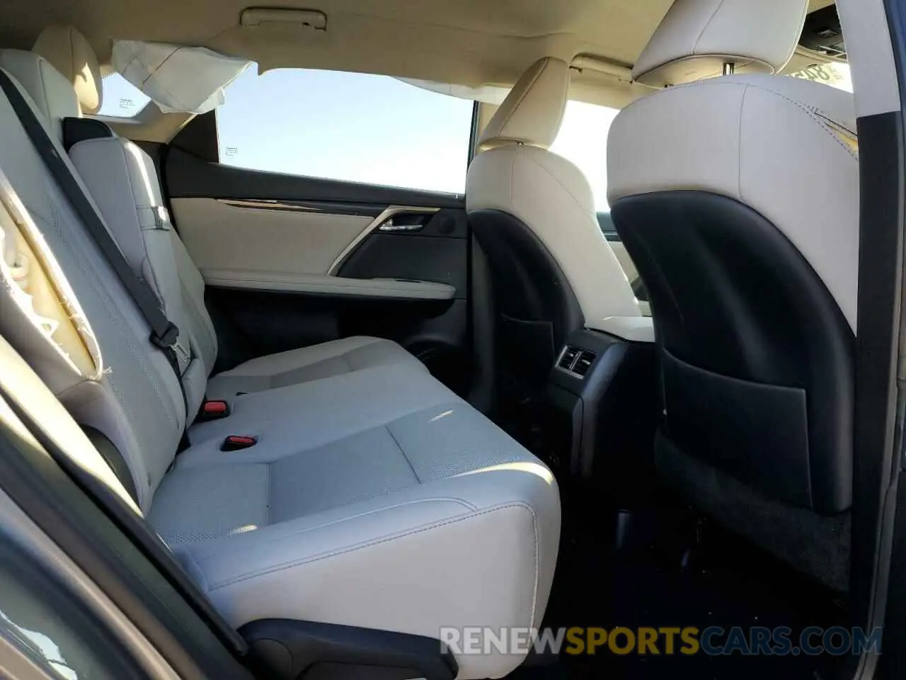 11 fotografías del automóvil dañado 2T2AZMAA9LC180643 LEXUS RX350 2020