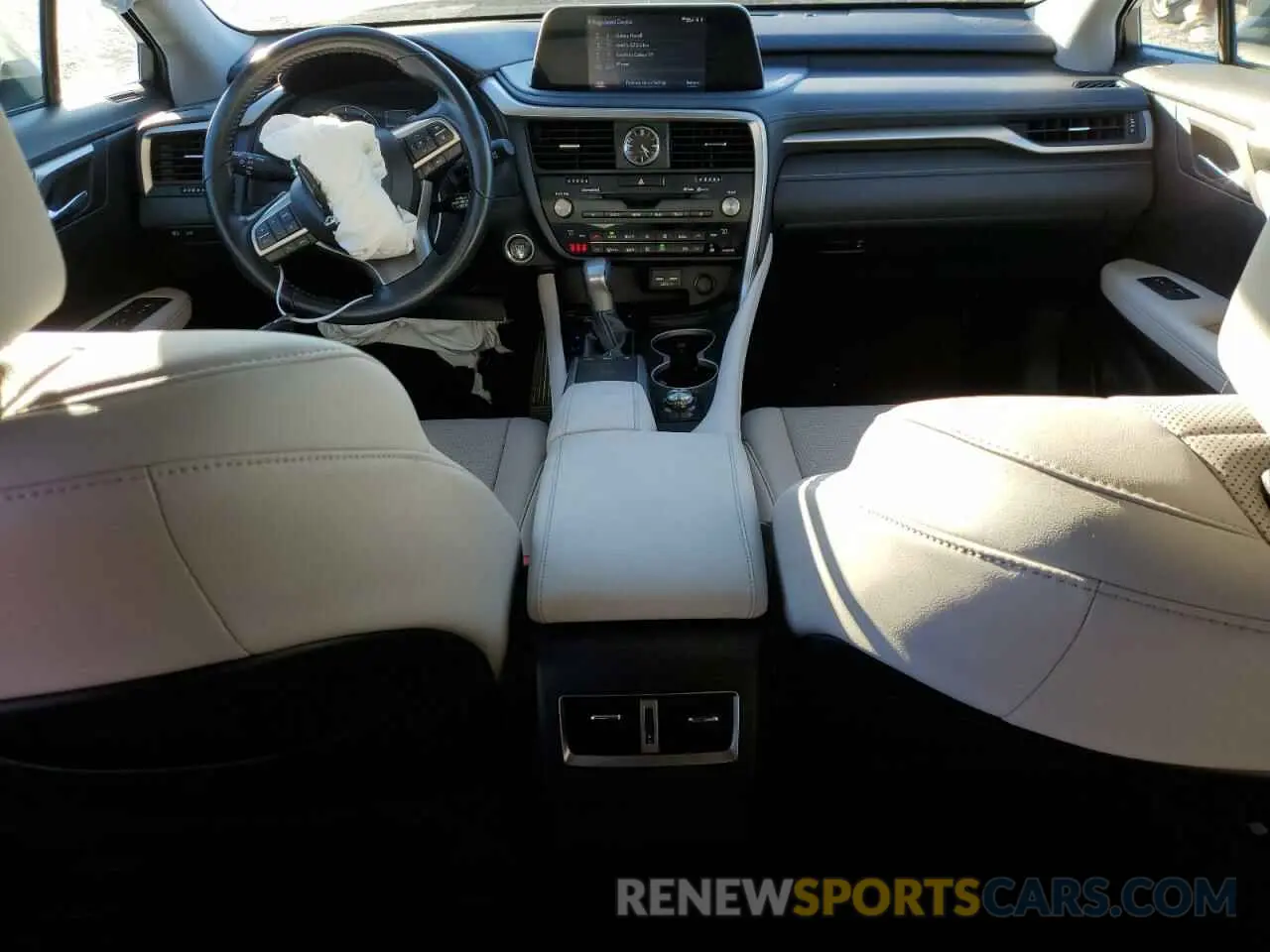 8 fotografías del automóvil dañado 2T2AZMAA9LC180643 LEXUS RX350 2020