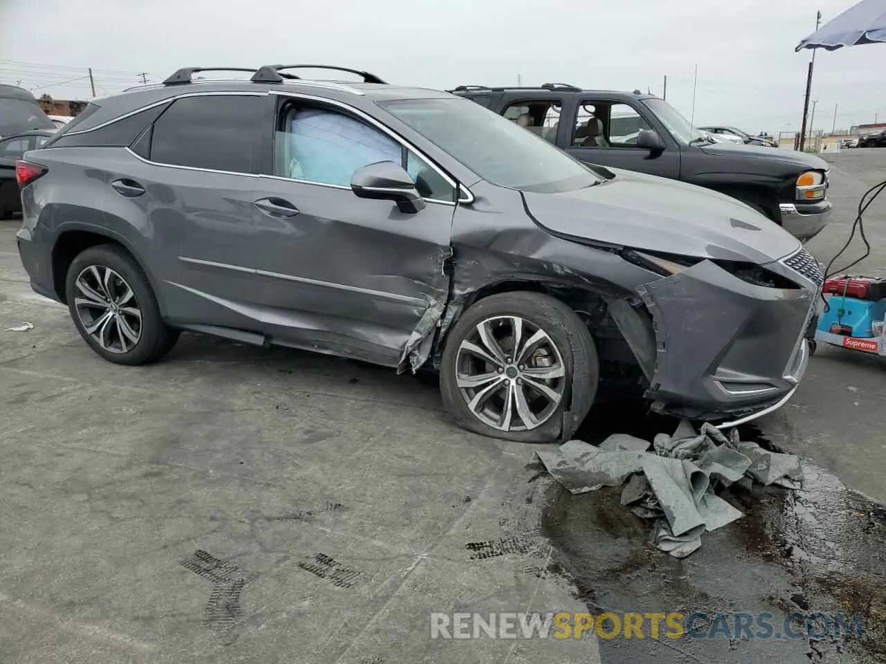 4 fotografías del automóvil dañado 2T2HZMAA0LC169657 LEXUS RX350 2020