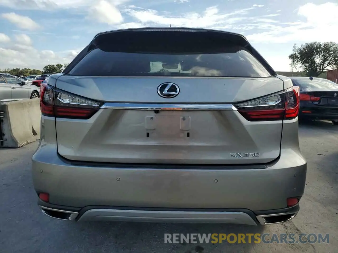 6 fotografías del automóvil dañado 2T2HZMAA1LC174818 LEXUS RX350 2020