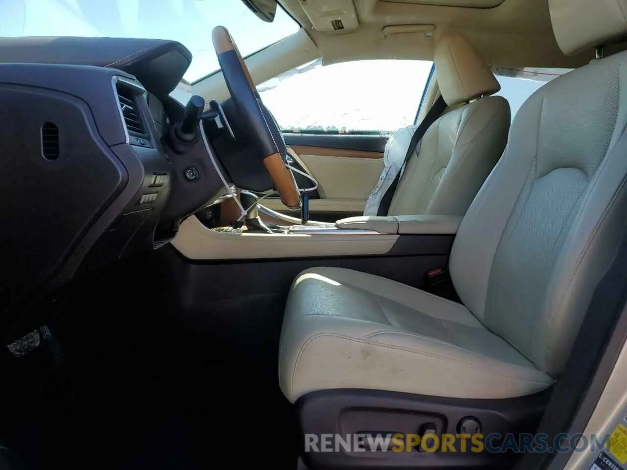 7 fotografías del automóvil dañado 2T2HZMAA2LC169157 LEXUS RX350 2020