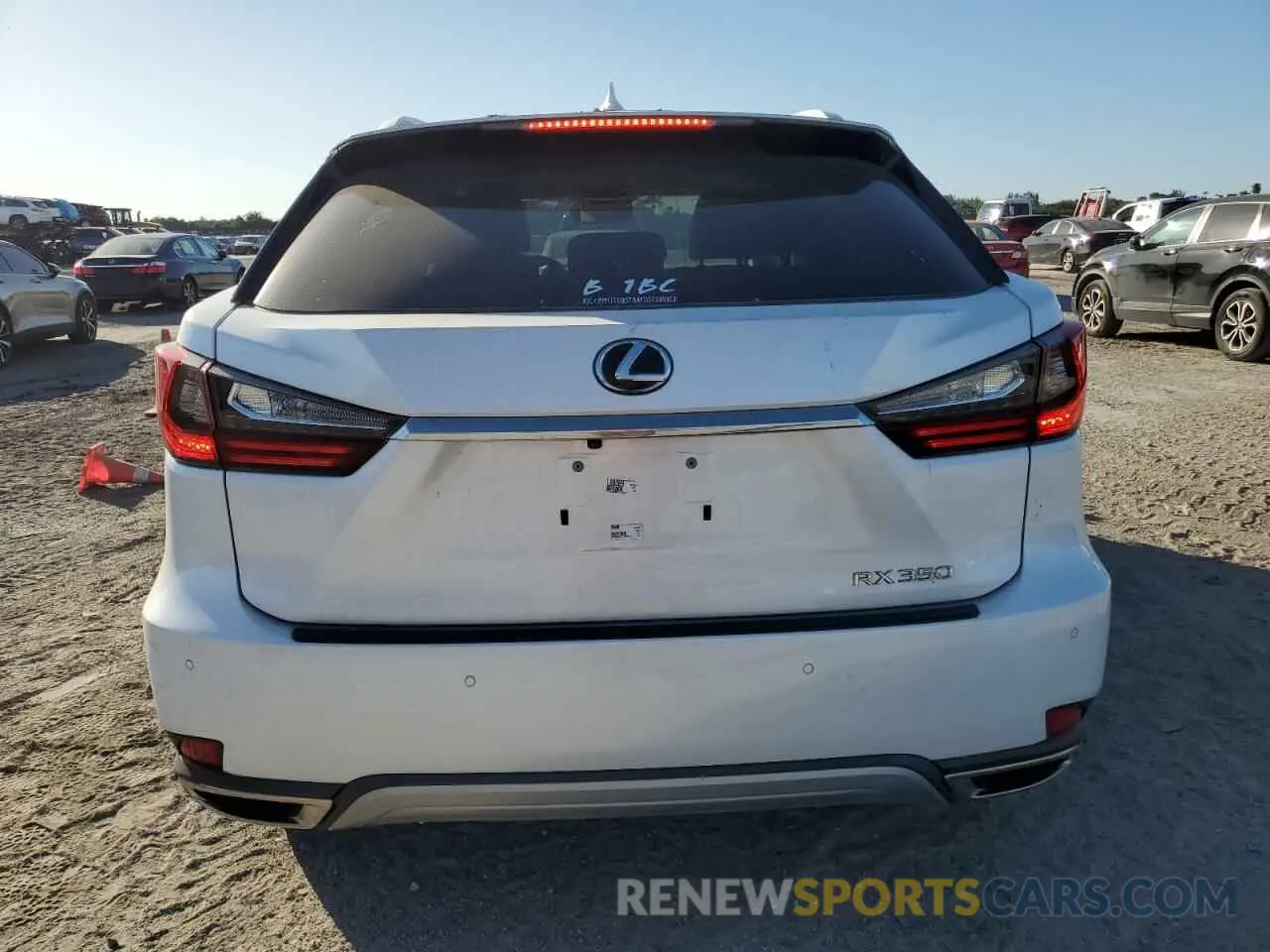 6 fotografías del automóvil dañado 2T2HZMAA4LC160671 LEXUS RX350 2020