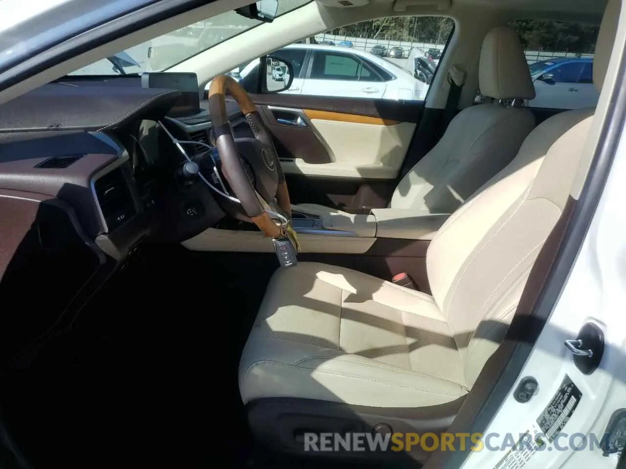 7 fotografías del automóvil dañado 2T2HZMAA5LC173817 LEXUS RX350 2020