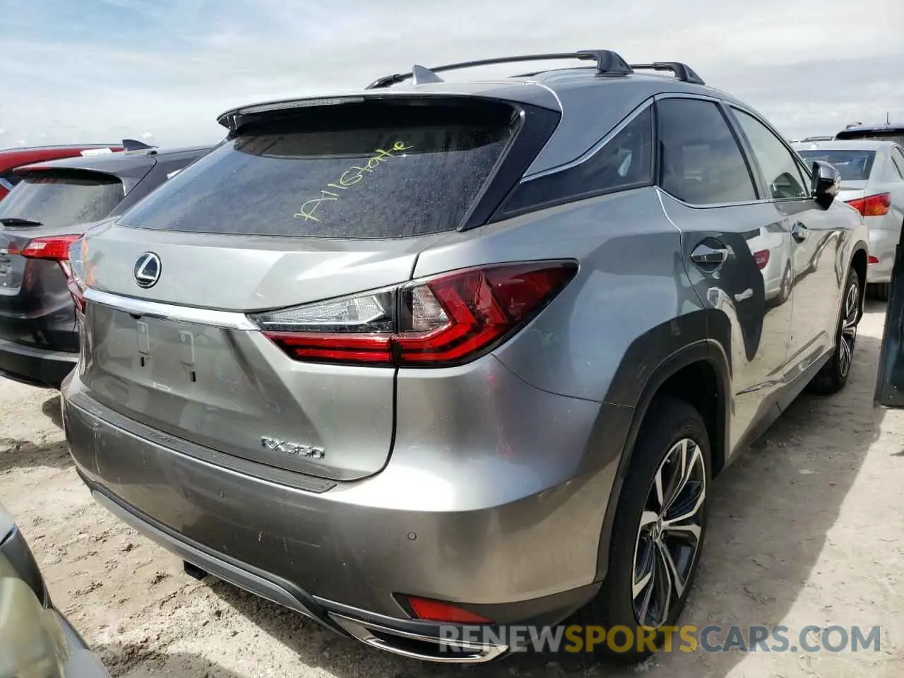 4 fotografías del automóvil dañado 2T2HZMAA6LC162745 LEXUS RX350 2020