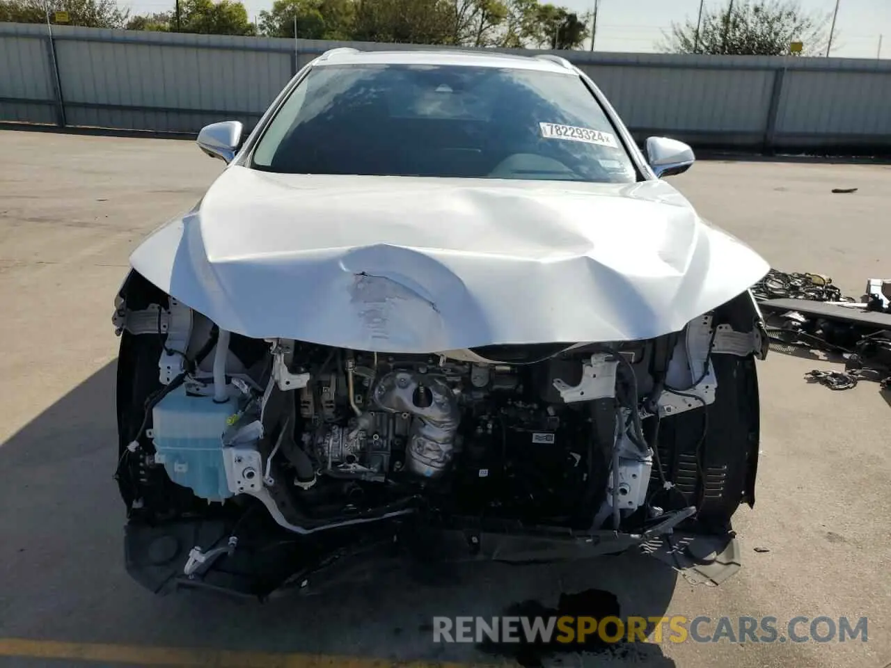 5 fotografías del automóvil dañado 2T2HZMAA7LC163189 LEXUS RX350 2020