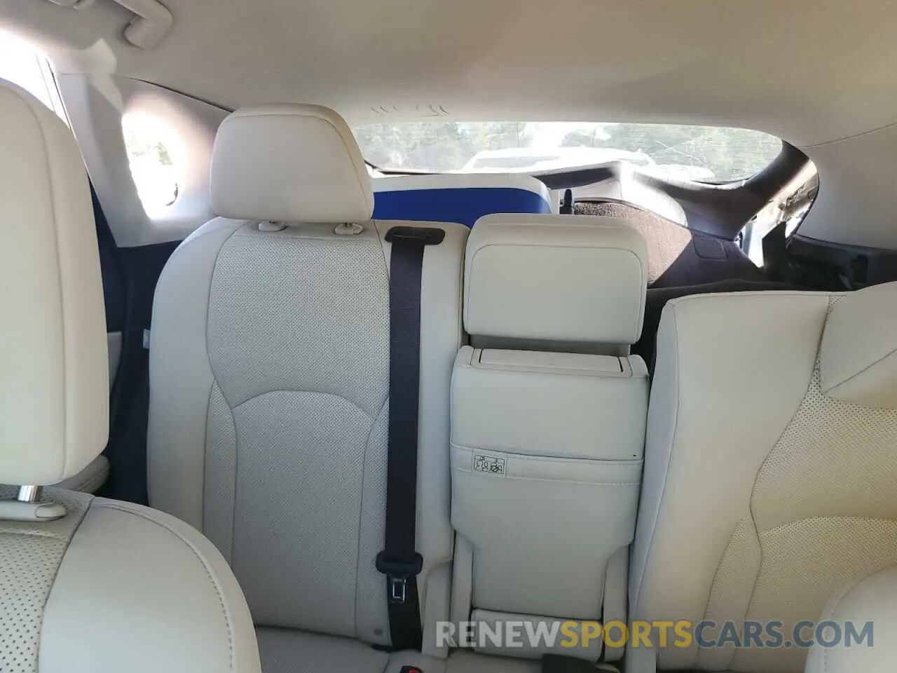 10 fotografías del automóvil dañado 2T2HZMAA7LC168442 LEXUS RX350 2020