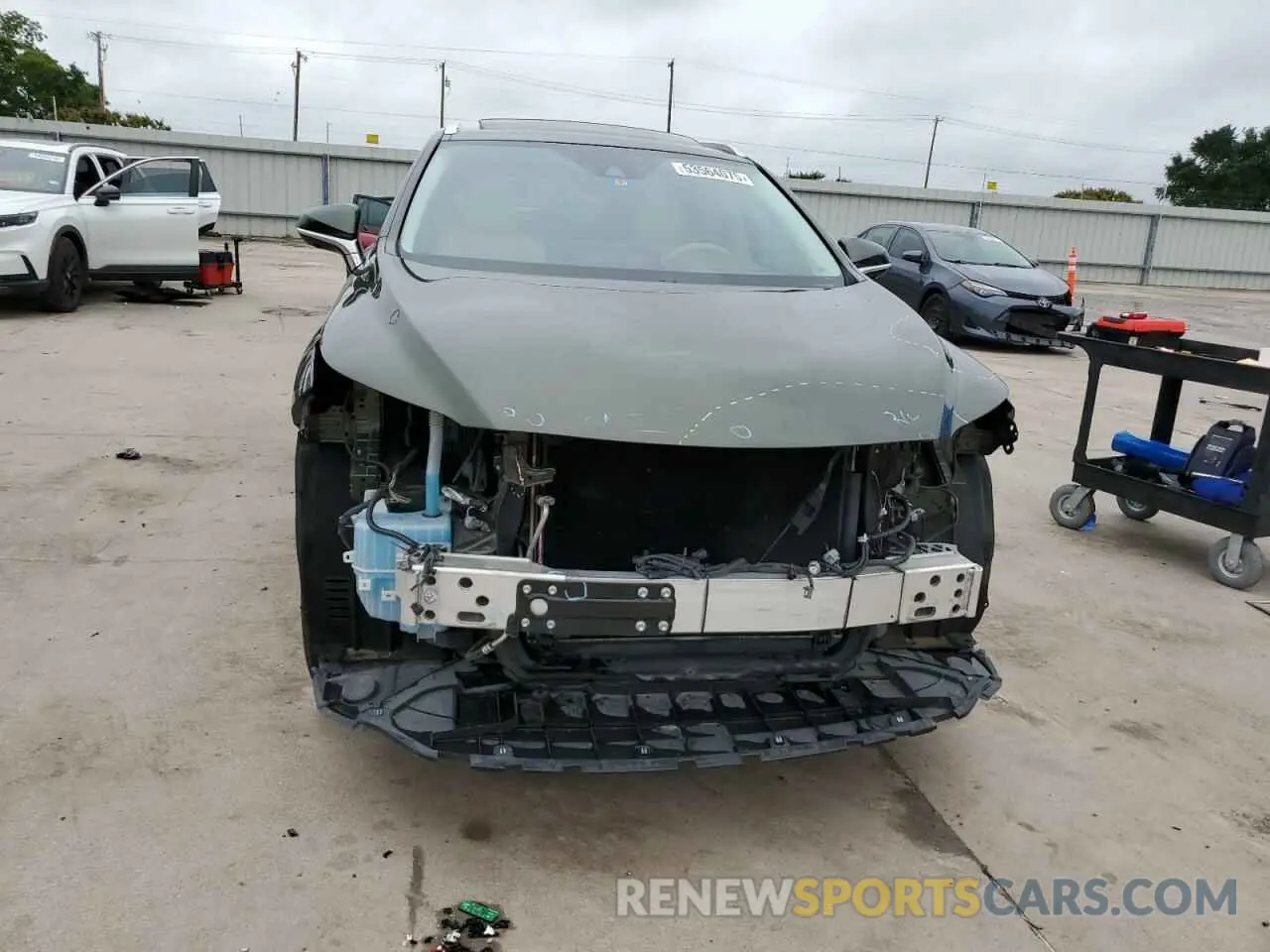 5 fotografías del automóvil dañado 2T2HZMAA8LC162200 LEXUS RX350 2020