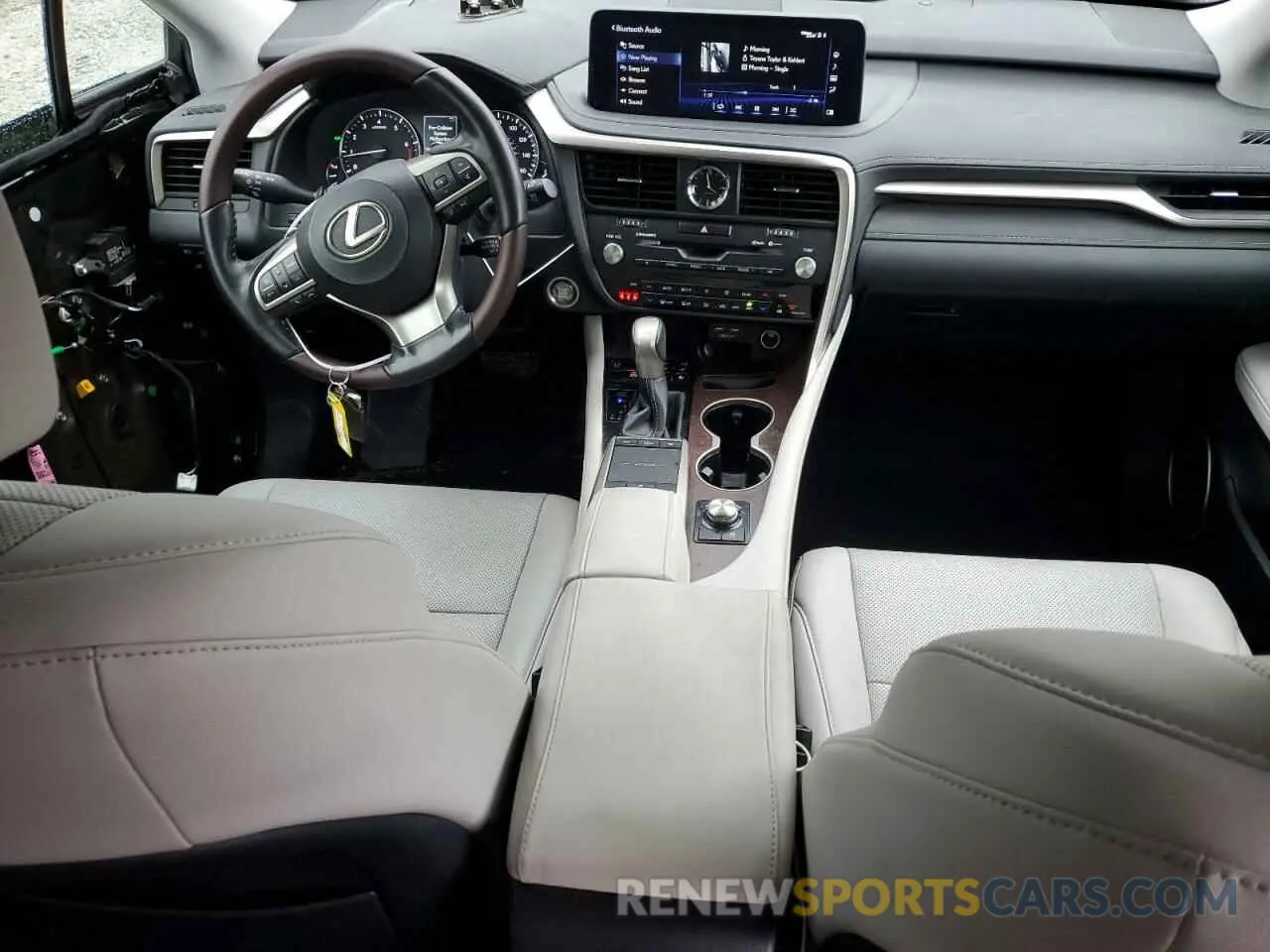 8 fotografías del automóvil dañado 2T2HZMAA8LC164772 LEXUS RX350 2020