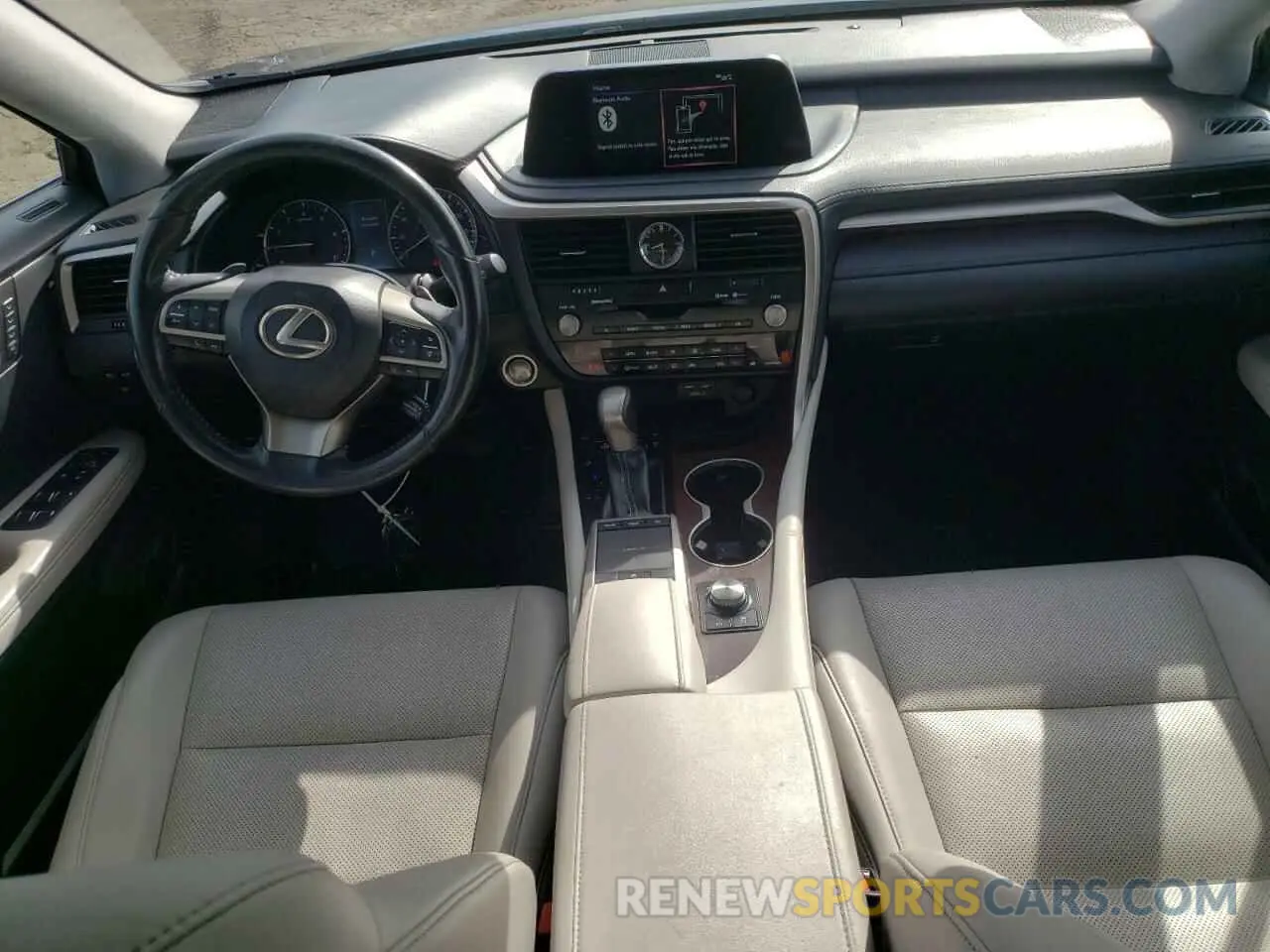 8 fotografías del automóvil dañado 2T2HZMDA1LC238657 LEXUS RX350 2020