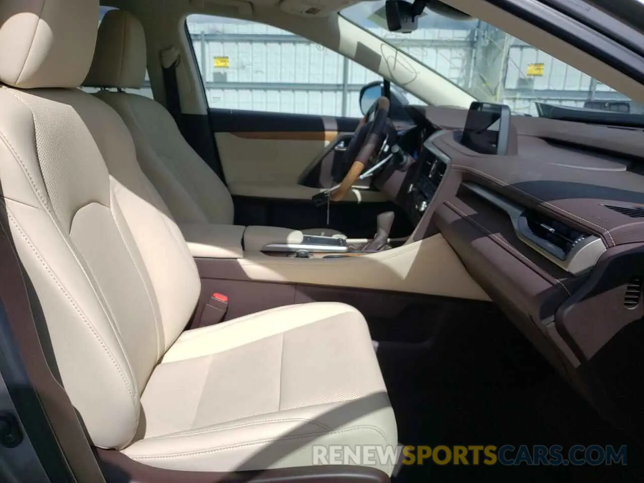 5 fotografías del automóvil dañado 2T2HZMDA2LC252423 LEXUS RX350 2020