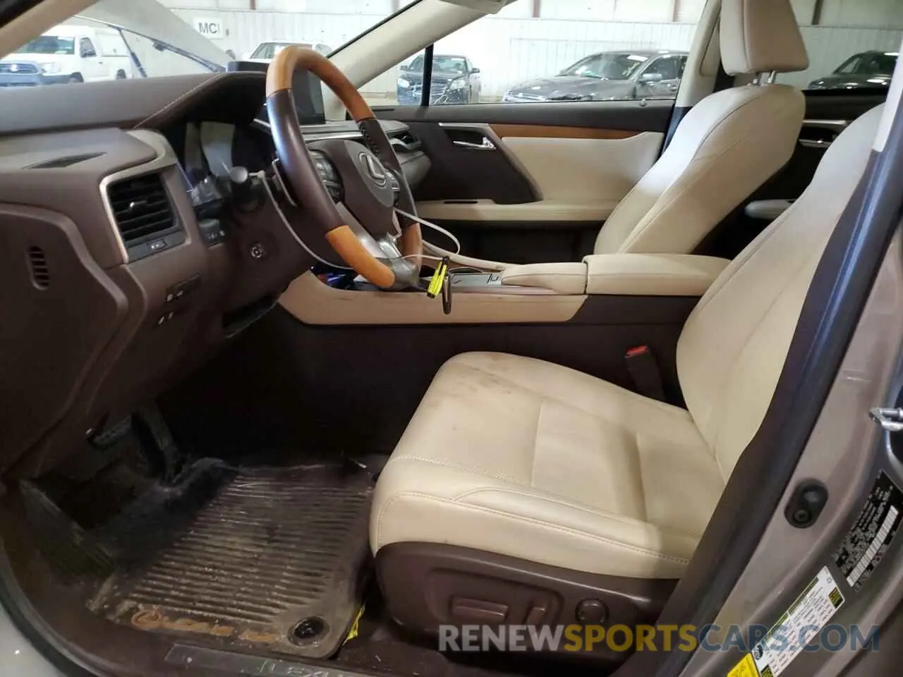 7 fotografías del automóvil dañado 2T2HZMDA3LC241222 LEXUS RX350 2020