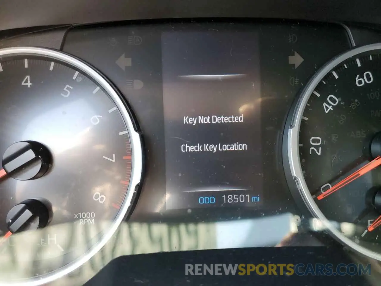 8 fotografías del automóvil dañado 2T2HZMDA6LC240209 LEXUS RX350 2020