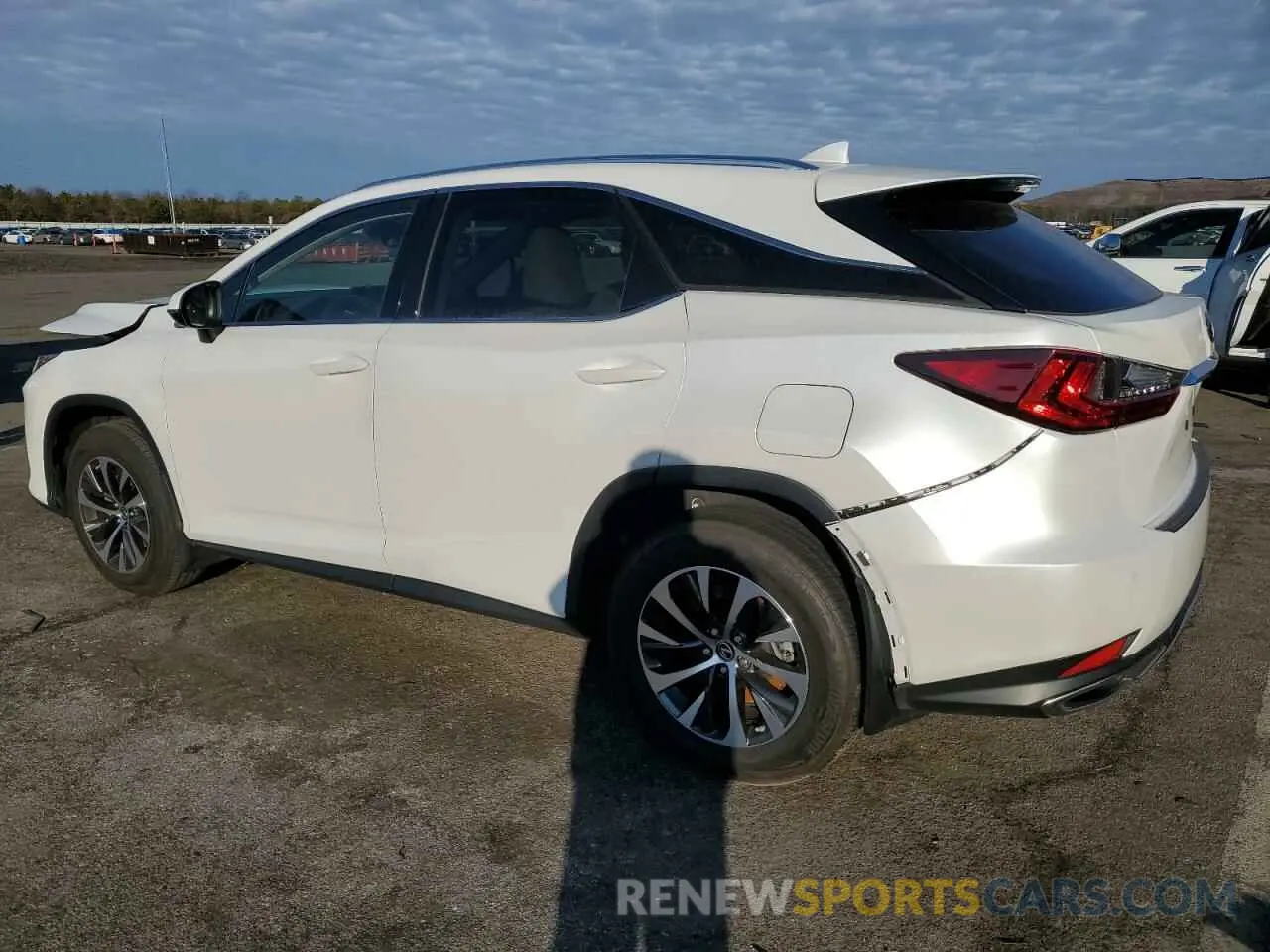 2 fotografías del automóvil dañado 2T2HZMDA6LC253493 LEXUS RX350 2020
