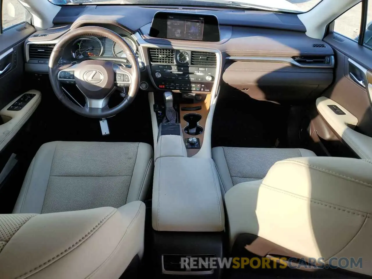 8 fotografías del automóvil dañado 2T2HZMDA6LC253493 LEXUS RX350 2020