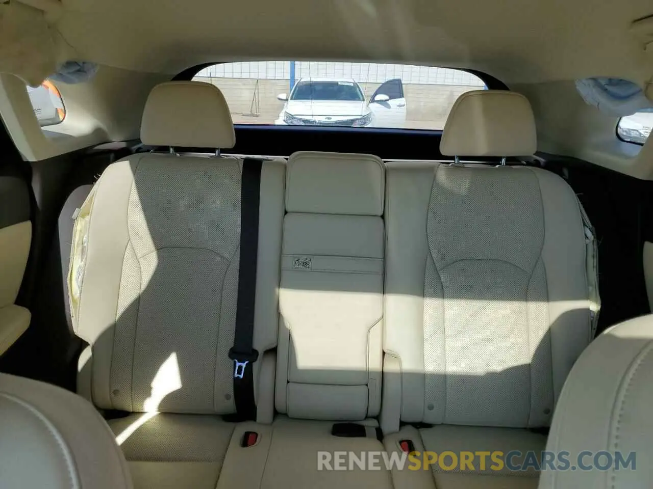 10 fotografías del automóvil dañado 2T2HZMDA9LC251074 LEXUS RX350 2020