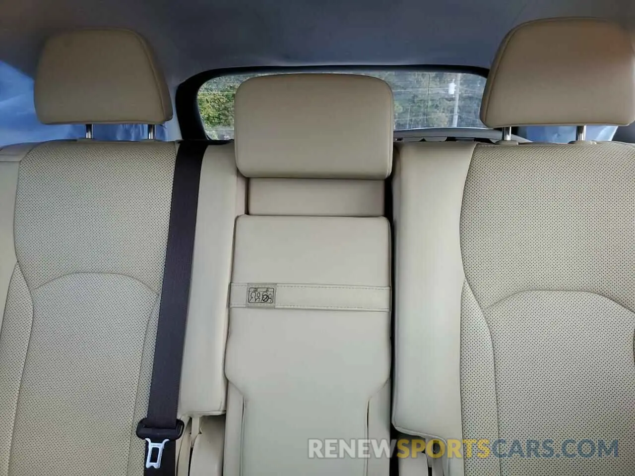10 fotografías del automóvil dañado JTJHZKEA7L2017616 LEXUS RX350 2020
