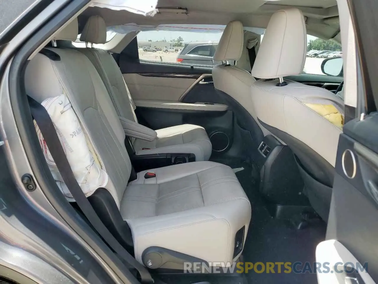 11 fotografías del automóvil dañado JTJJZKEA3L2016206 LEXUS RX350 2020