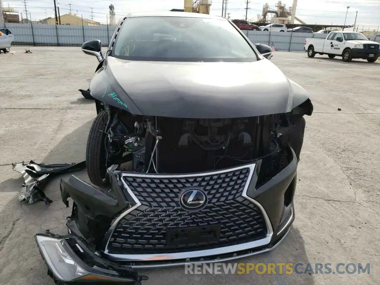 9 fotografías del automóvil dañado 2T2AZMAA0MC189314 LEXUS RX350 2021