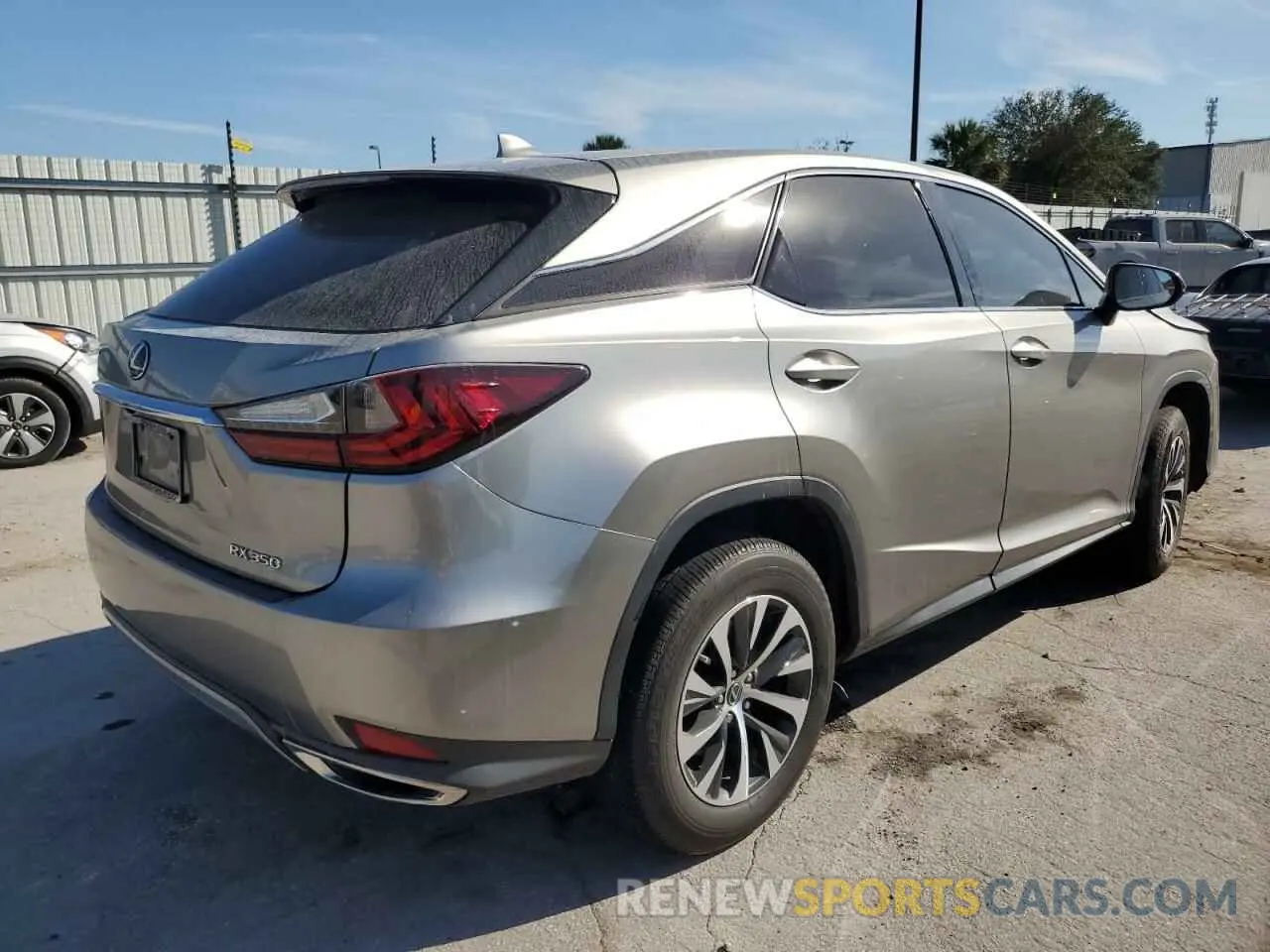 3 fotografías del automóvil dañado 2T2AZMAA0MC207231 LEXUS RX350 2021