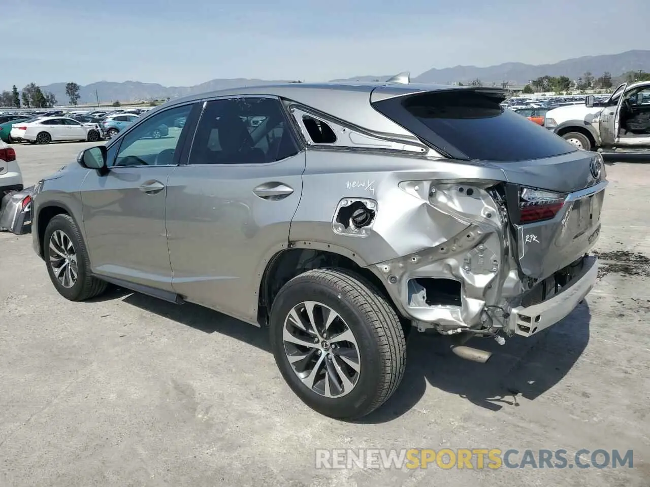2 fotografías del automóvil dañado 2T2AZMAA8MC202861 LEXUS RX350 2021