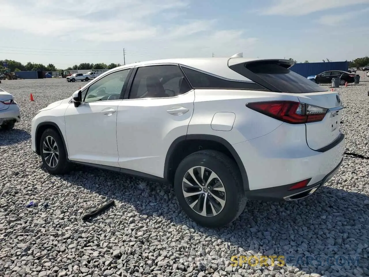 2 fotografías del automóvil dañado 2T2AZMAA8MC213875 LEXUS RX350 2021